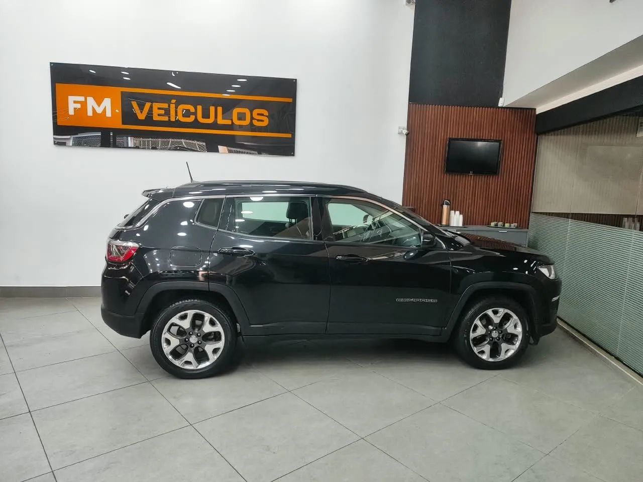 Jeep Compass Longitude 2.0 4X2 Flex 16V Aut. 2019 - Foto 4