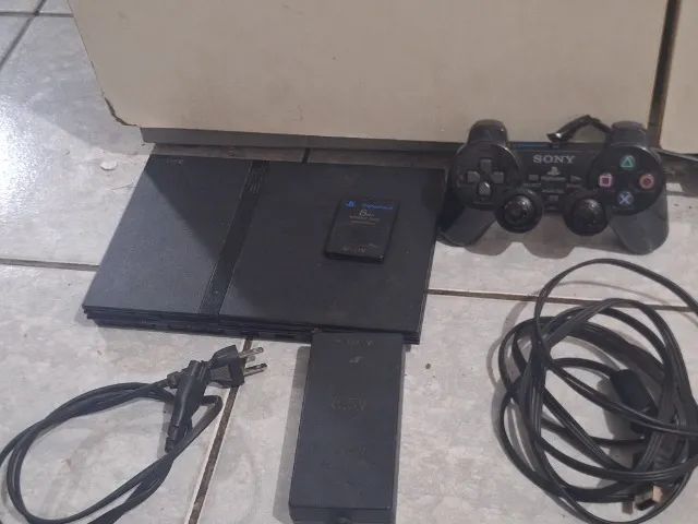 Vendo ps2 1 memory cart e um comtrole original e com todos os capos 