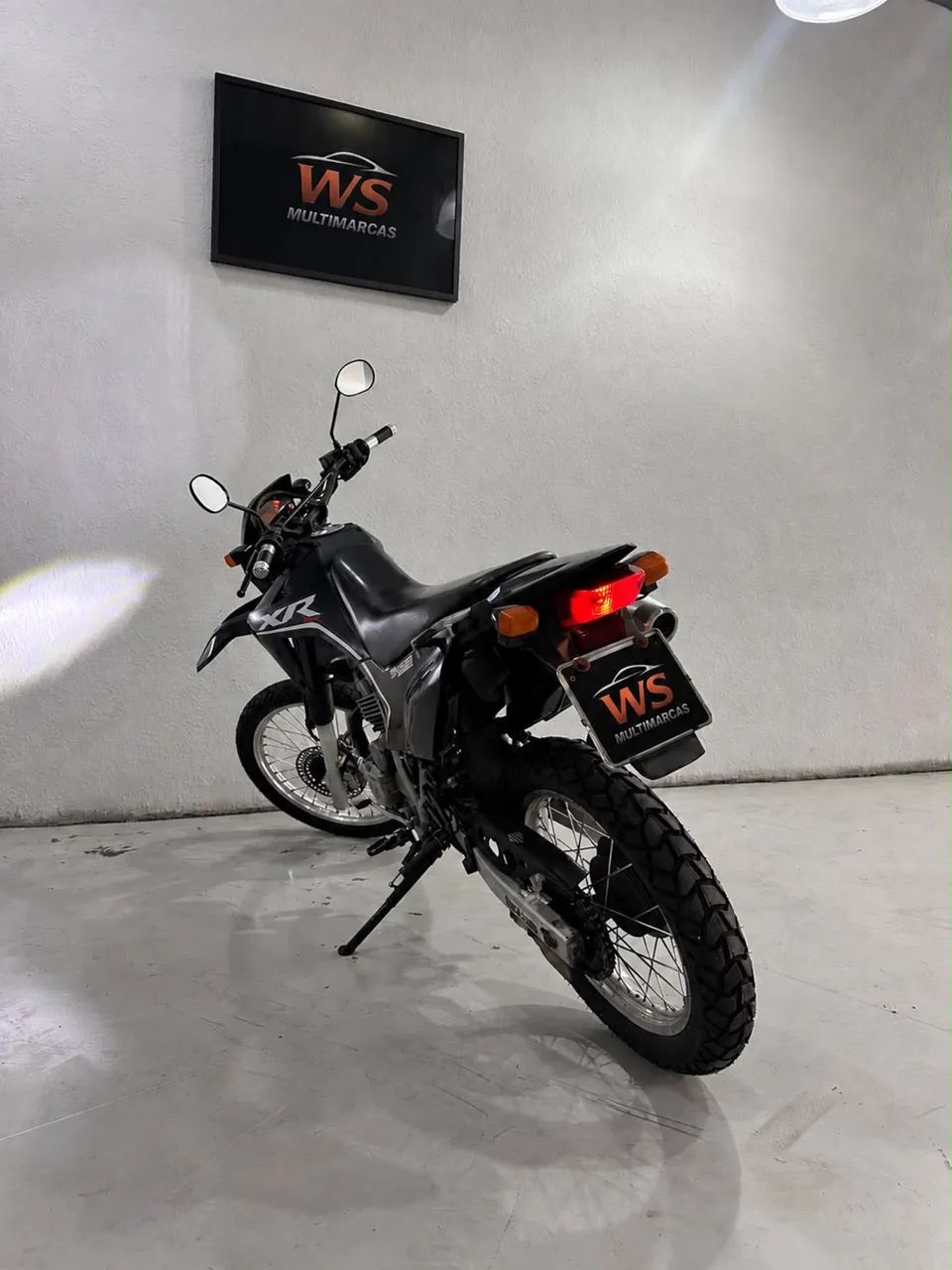 Honda Tornado  - Foto 4