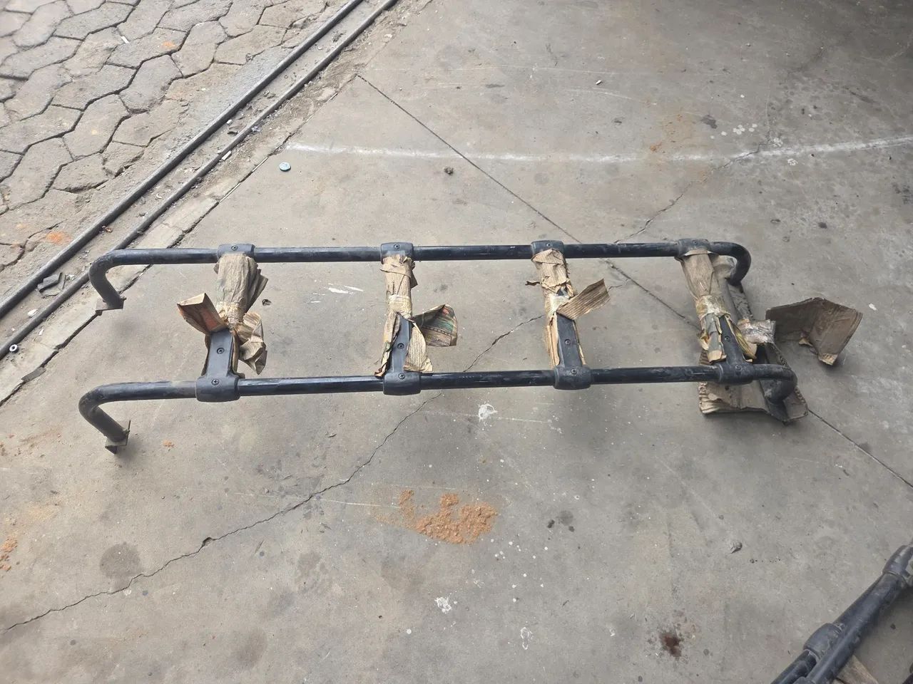Escada para cabine de caminhões iveco - Foto 2