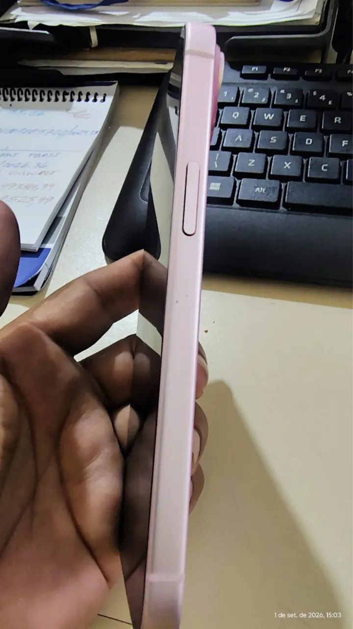 Vende-se um IPhone 15 - Foto 5
