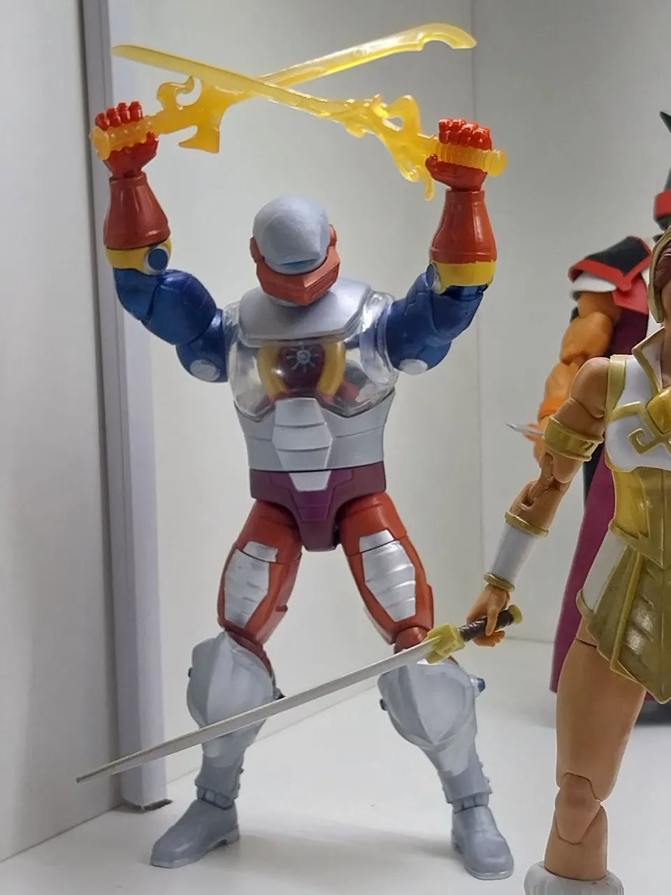 Figura Roboto Masterverse Revelation 