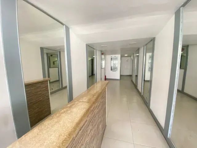 Sala Comercial com Vista Panorâmica e Excelent com 1 sala de recepção centro