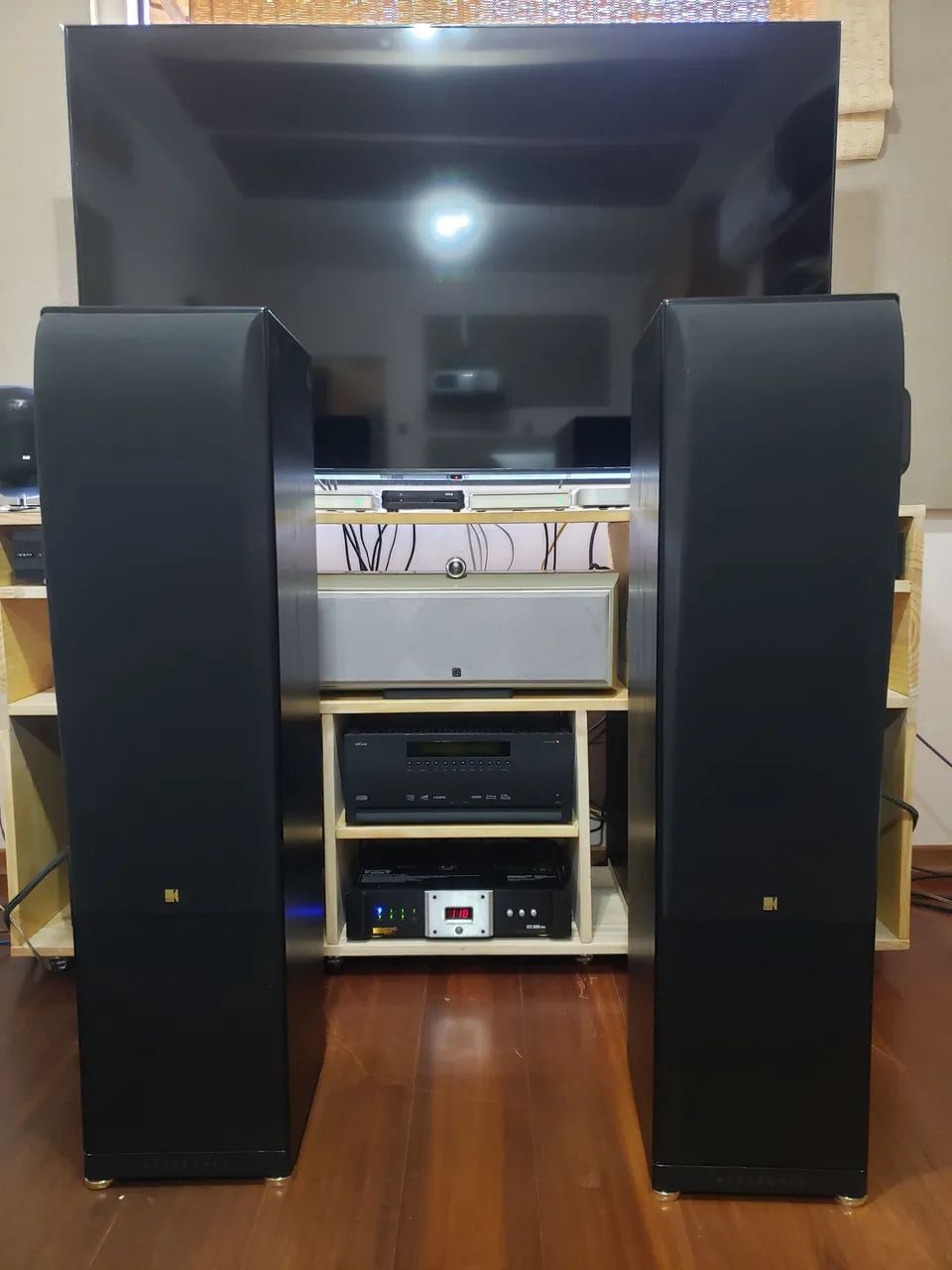 Kef Reference Model Three twoo