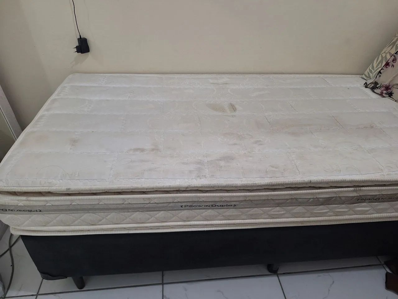 Cama solteiro 