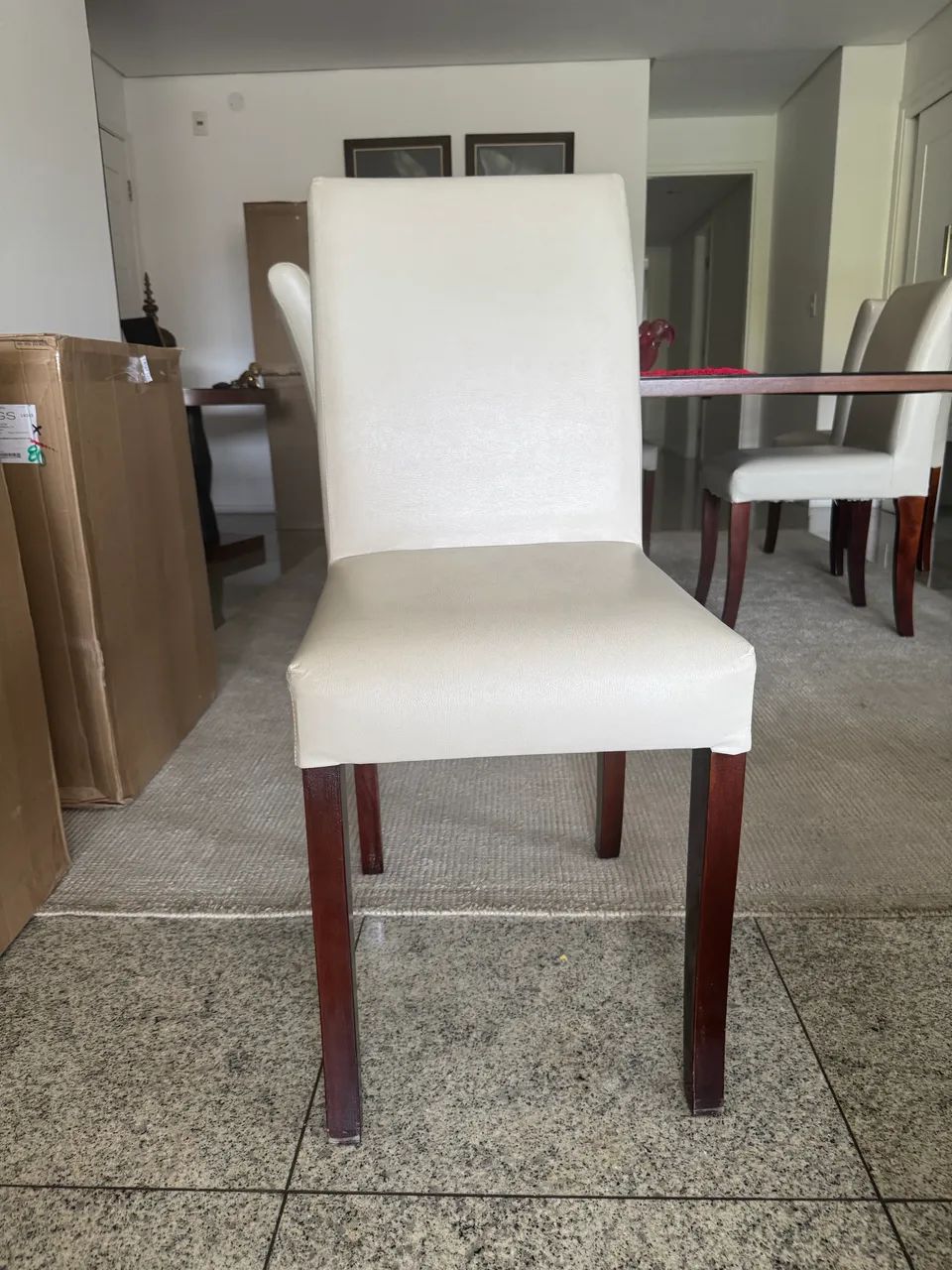 Oito cadeiras para mesa de jantar  - Foto 3