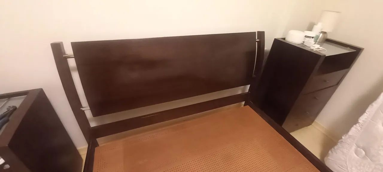 Cama de Casal e Colchão de Molas Ensacadas 