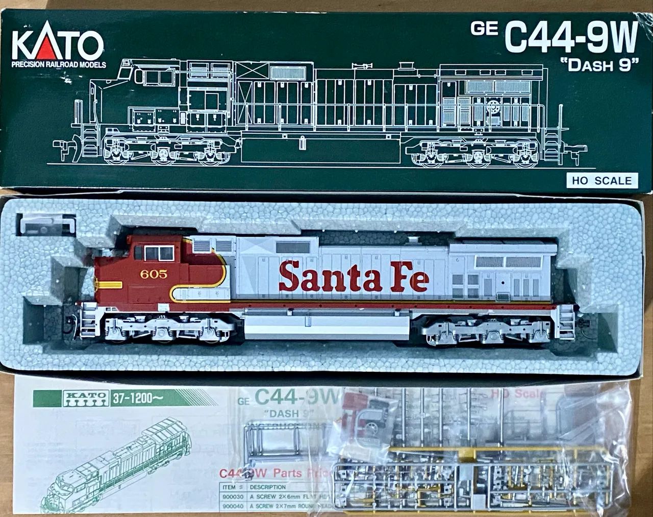 Locomotiva Kato Dash 9 Santa Fe HO - Hobbies e coleções - Silveira
