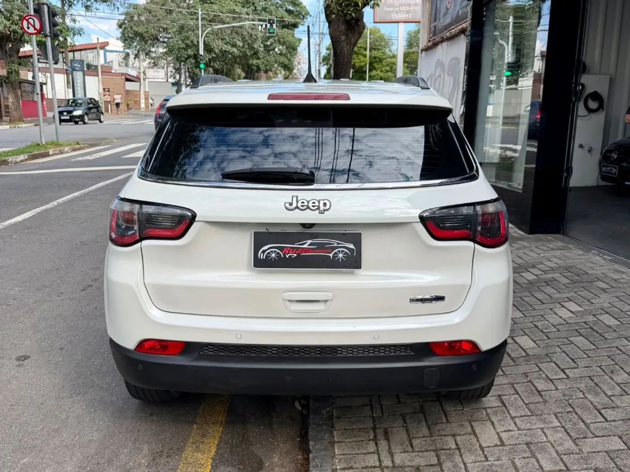 Jeep Compass Longitude 2.0 4X2 Flex 16V Aut. 2017 - Foto 5