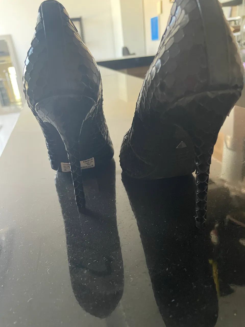 Scarpin Schutz Preto - Foto 2