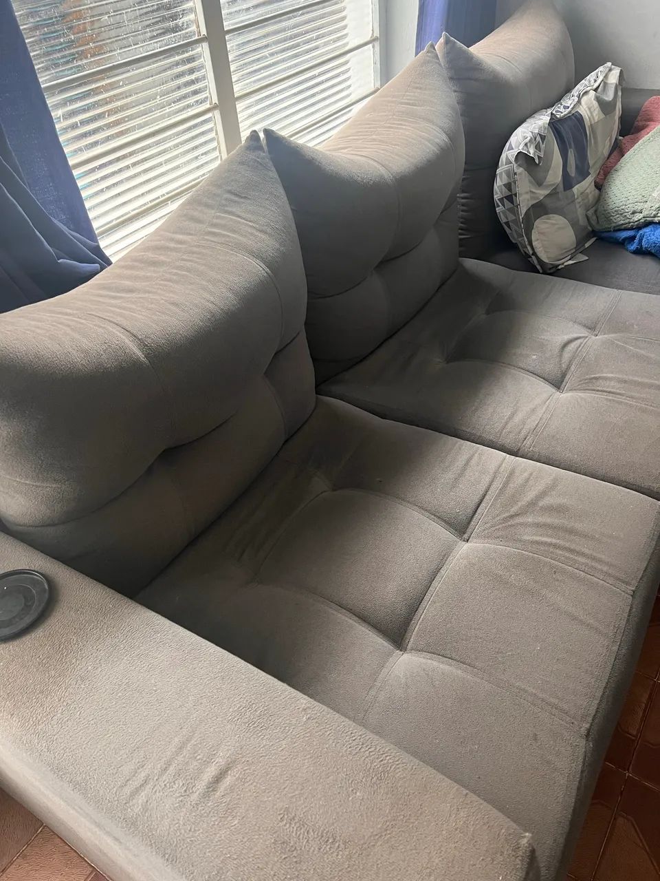 Sofá 3 lugares com chaise - usado - Foto 3