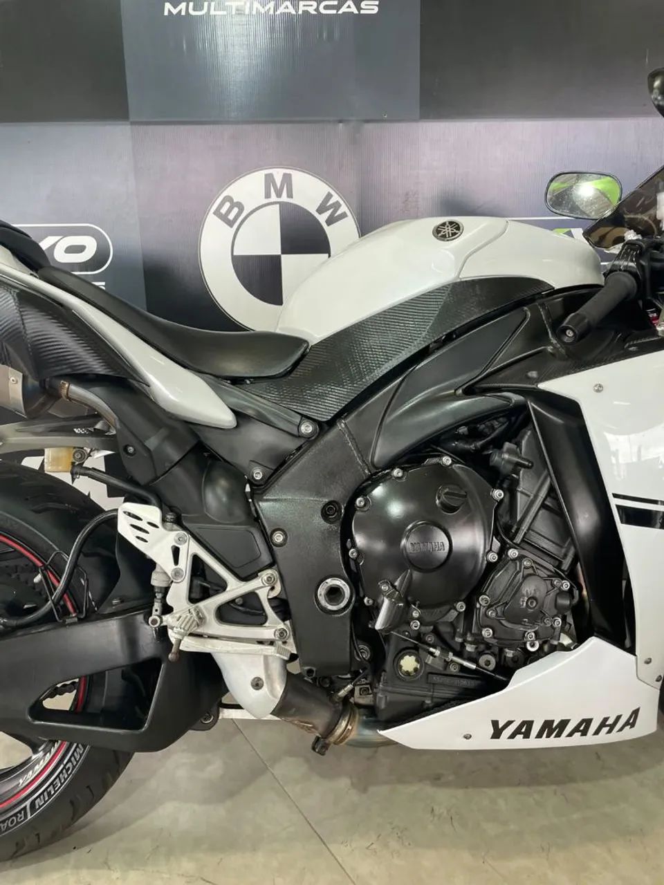 YAMAHA YZF R1 2010  - Foto 3