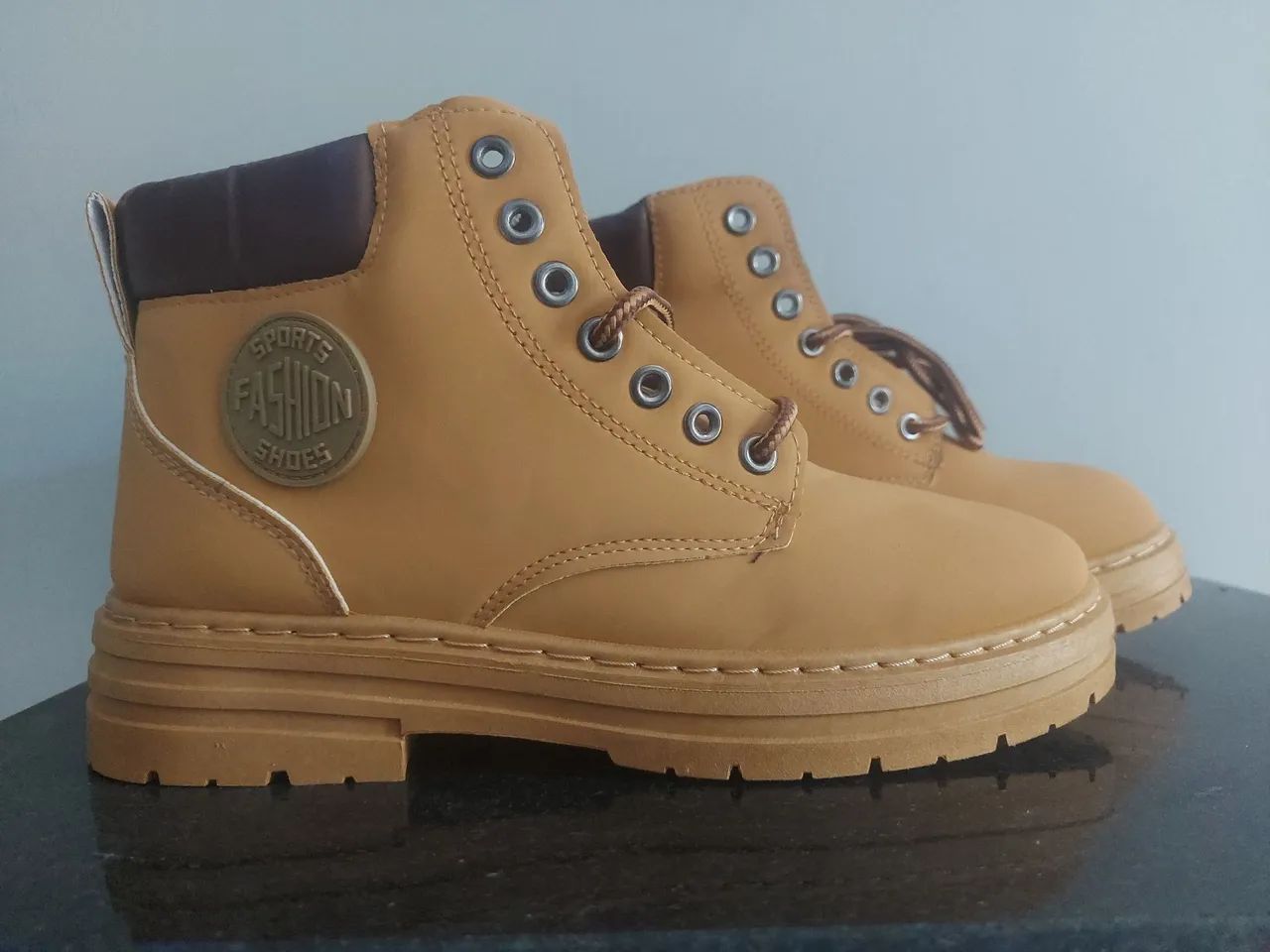 Bota amarela 