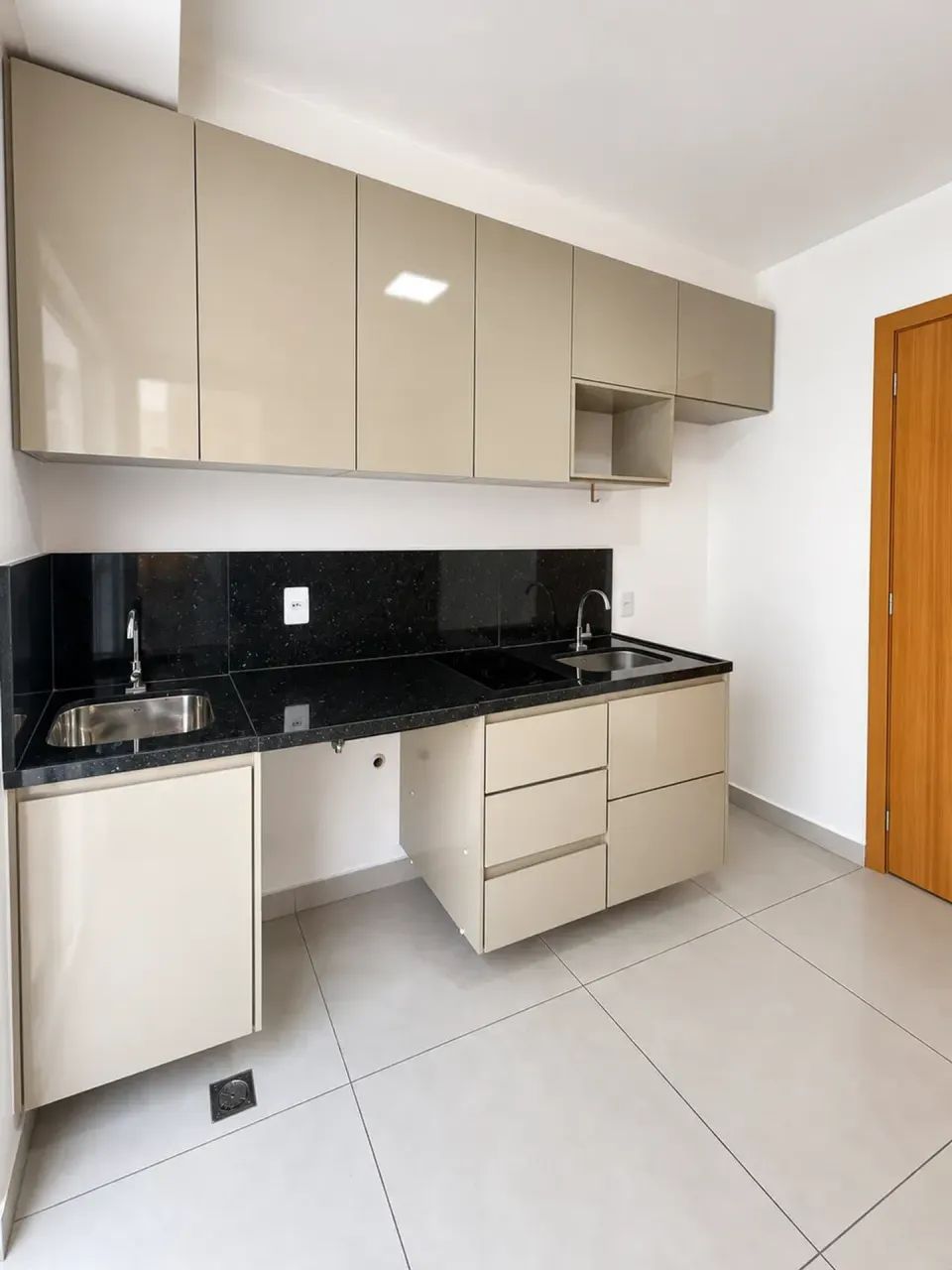 Apartamento de 01 quarto com varanda para aluguel no São Lucas - Foto 2