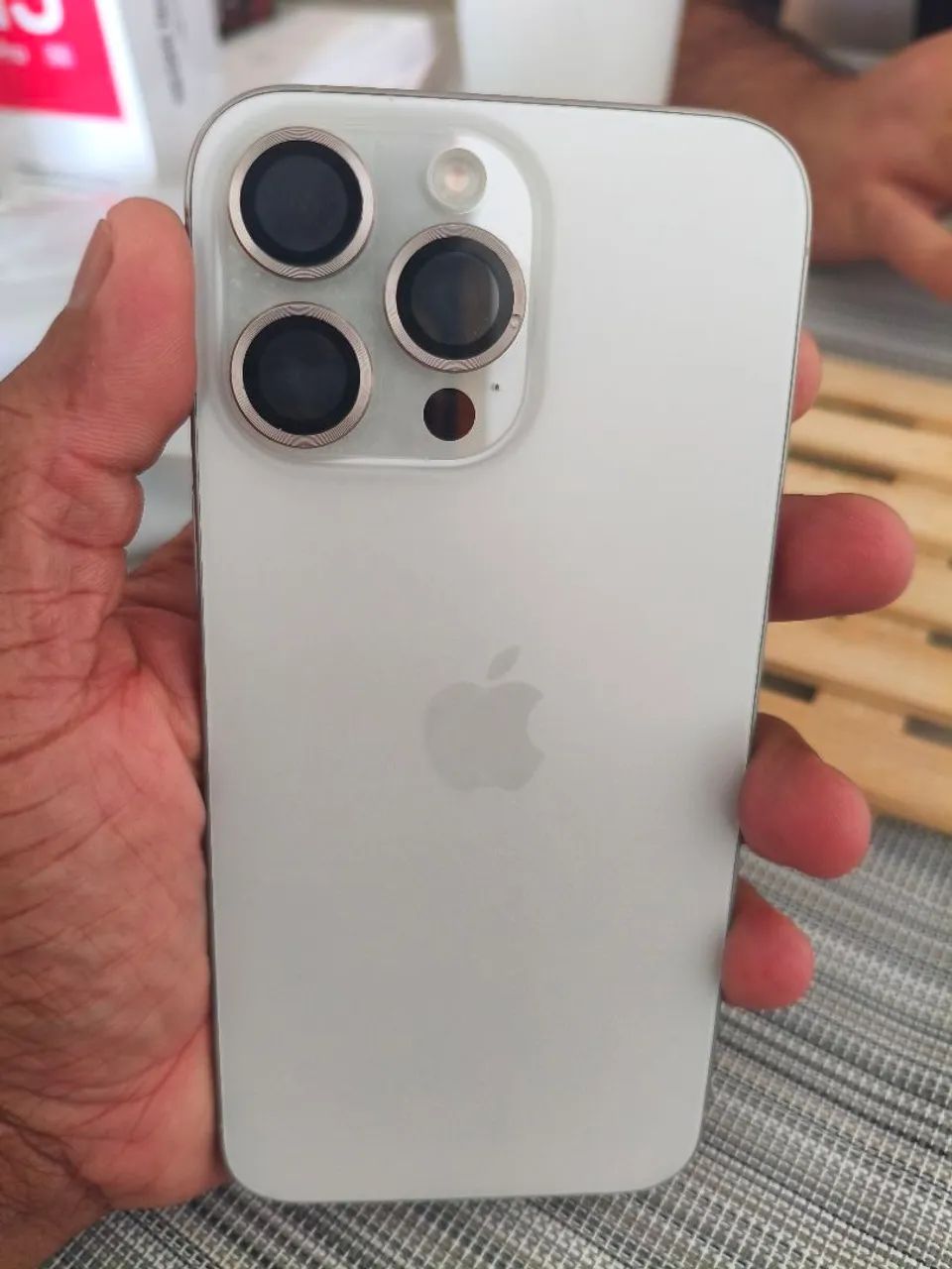 iPhone 15 Pro Max 256 gb armaz. 100% original, bateria 83%  - Foto 3