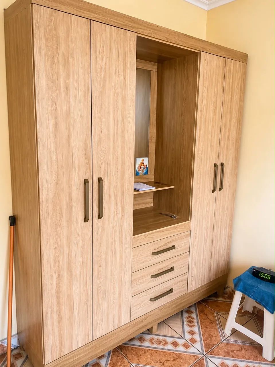 Guarda Roupa 4 portas 