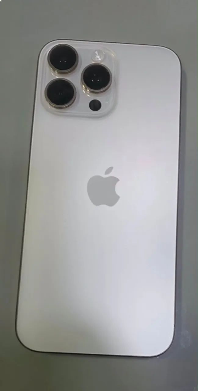 Vendo iPhone 16 pro Max 256 novíssimo 