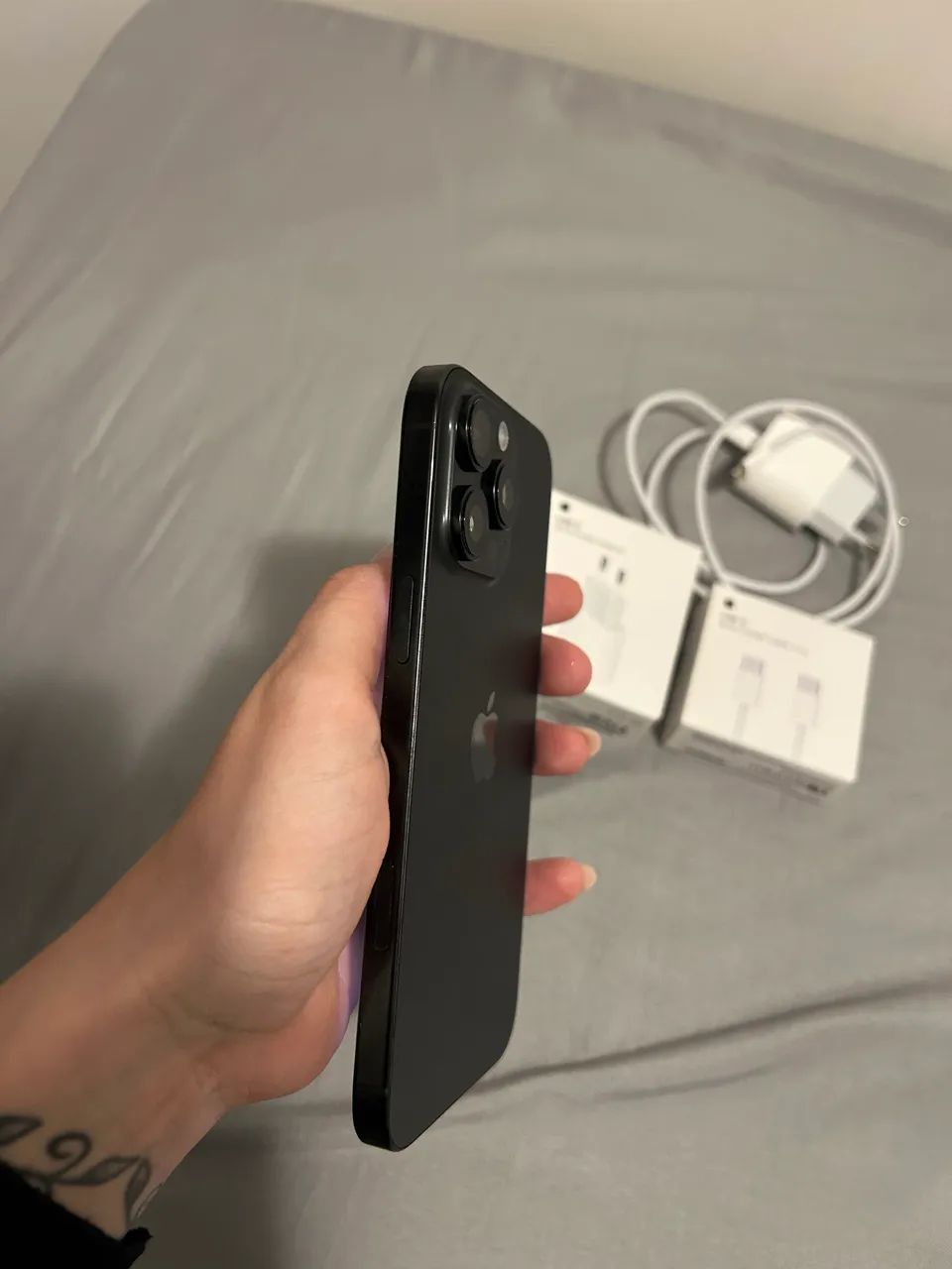 iPhone 16 pro Max 1TB  - Foto 3
