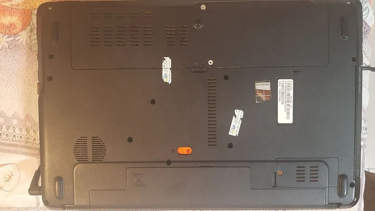 Notebook Acer com problema no teclado e bateria  - Foto 2