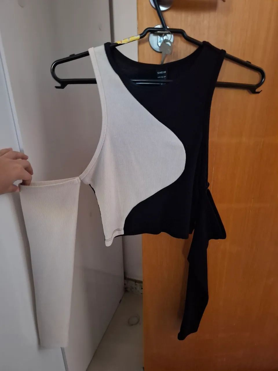Top SHEIN preto e branco (off-white)