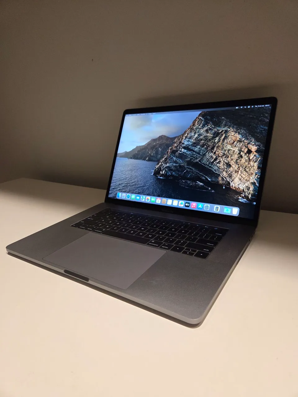 MacBook Air M2 16GB 256GB Azul Midnight ? Bateria 100%, Impecável