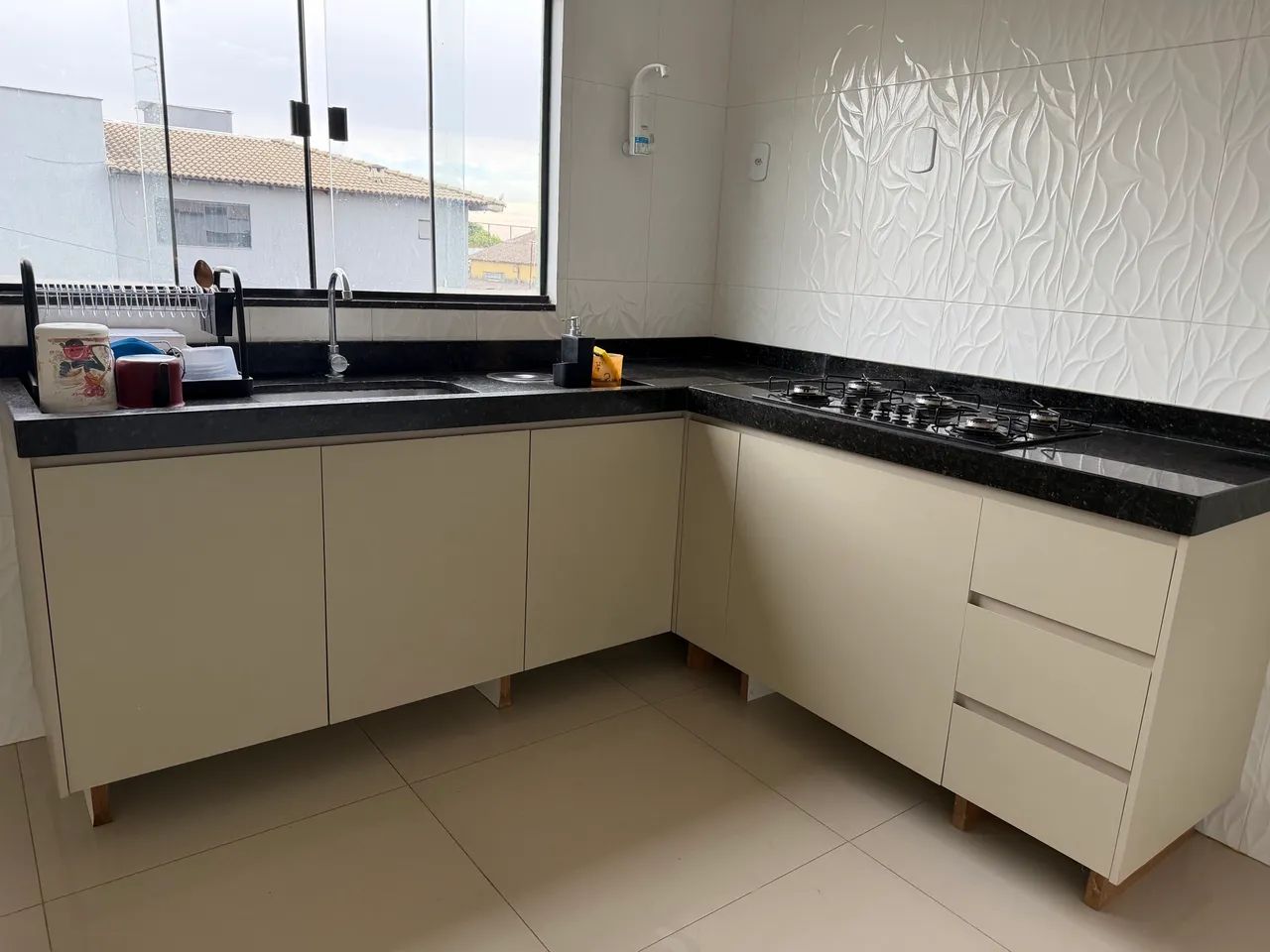 Alugo apartamento 