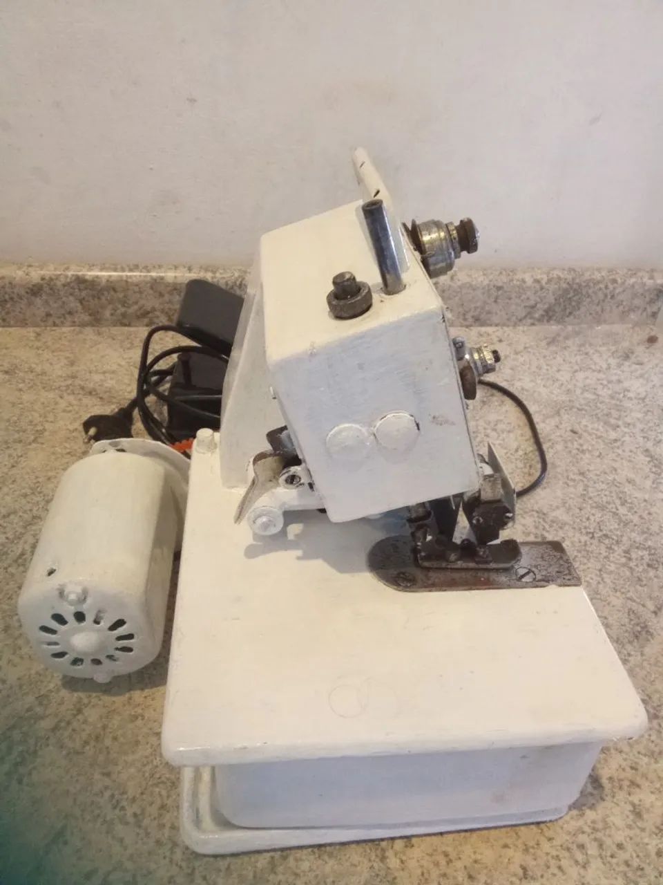Máquina overlok chinesinha  - Foto 2