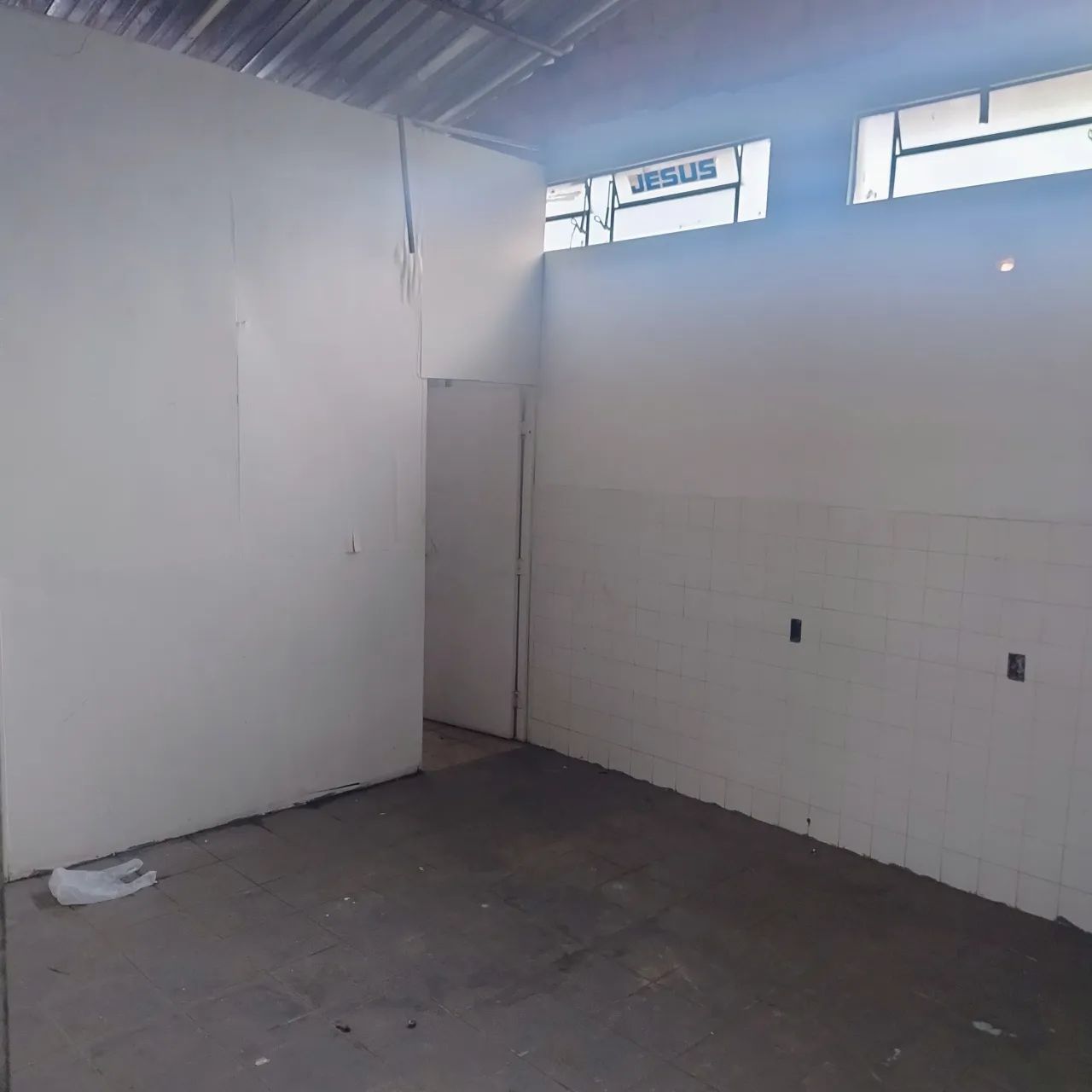 GALPÃO 400m2 na Av. Dublin - Planalto -- Manaus/ AM