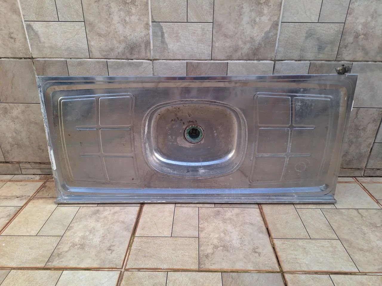 Stainless Steel Sink and Tank