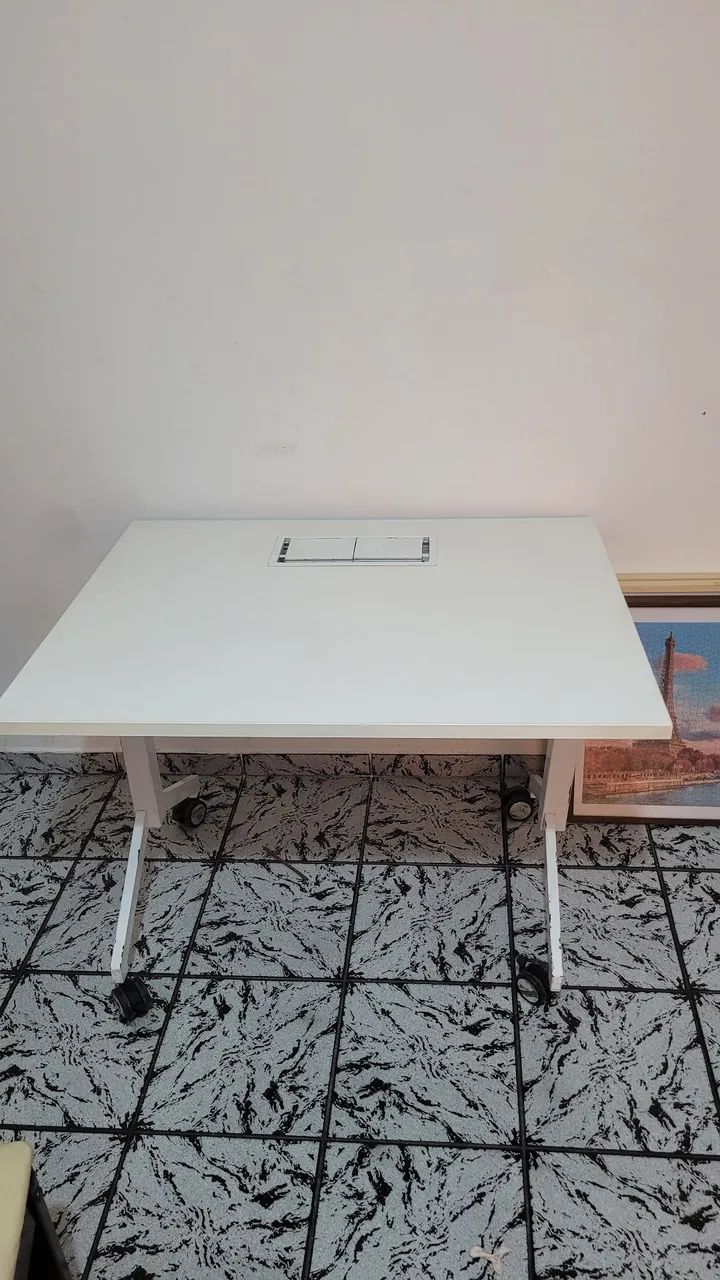 Mesa retrátil