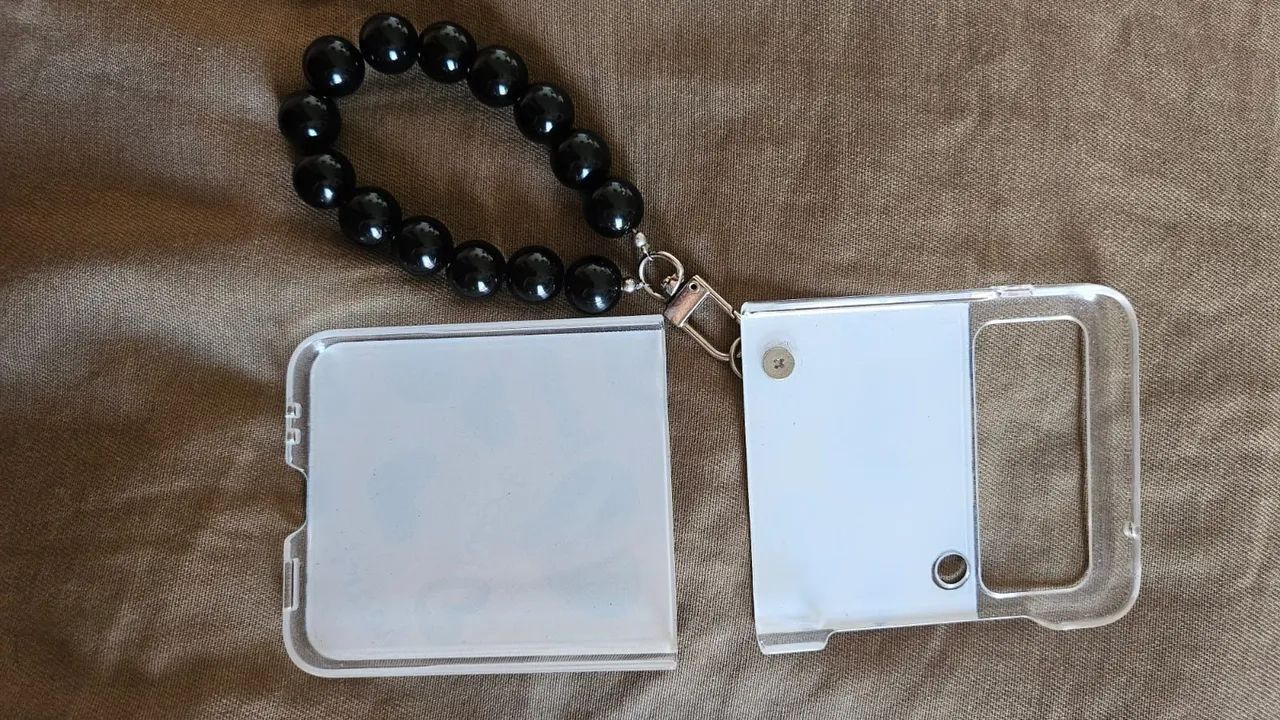 Capa corações Samsung z Flip 3 - Foto 2