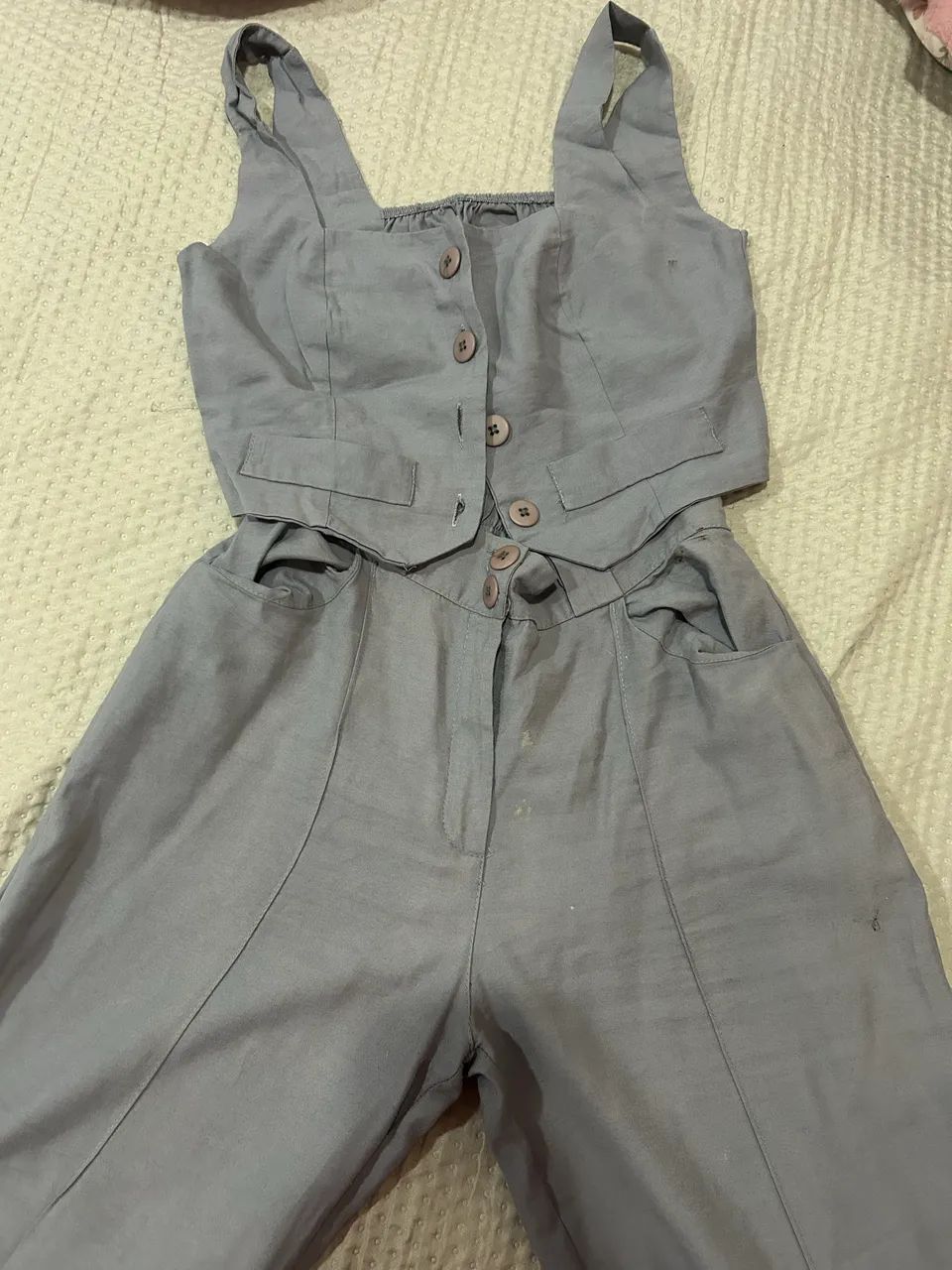 Conjunto calça e colete cinza