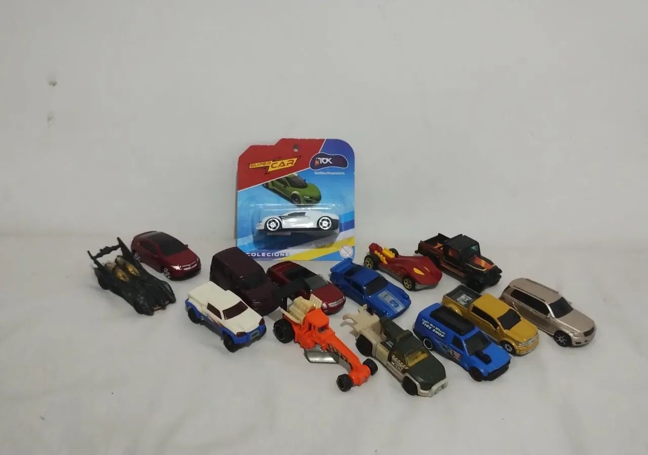 Mais hot wheels e maisto 