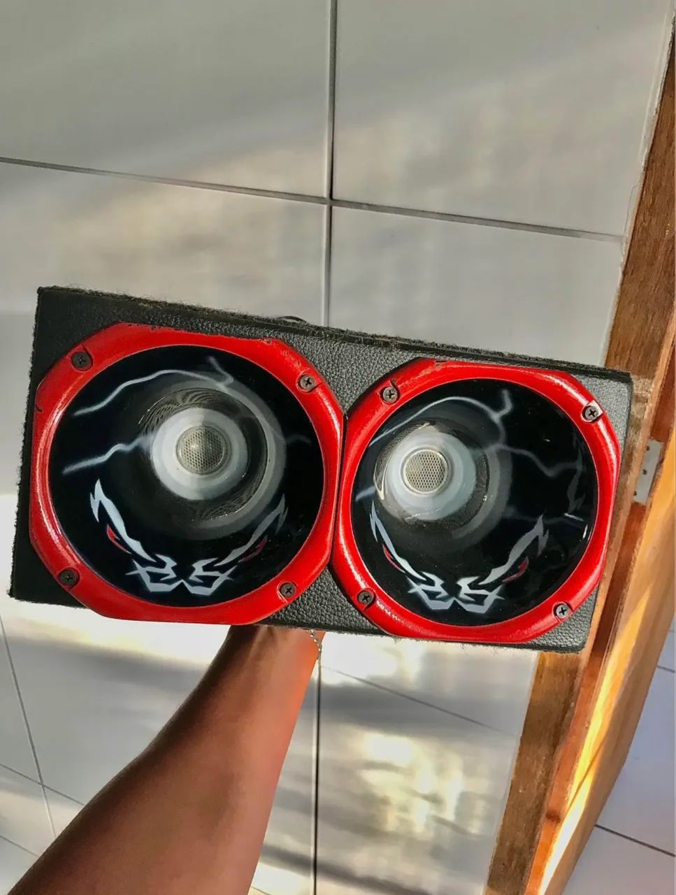 Corneteira JBL 2 D250x com caixa MDF  - Foto 3