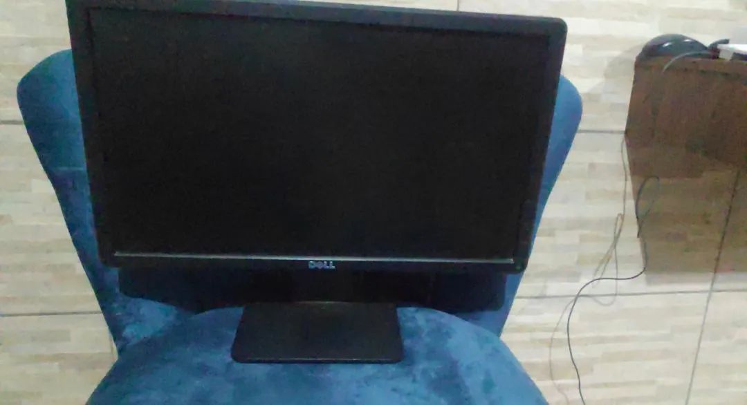 Monitor Dell : E1914Hc 18,5 polegadas 