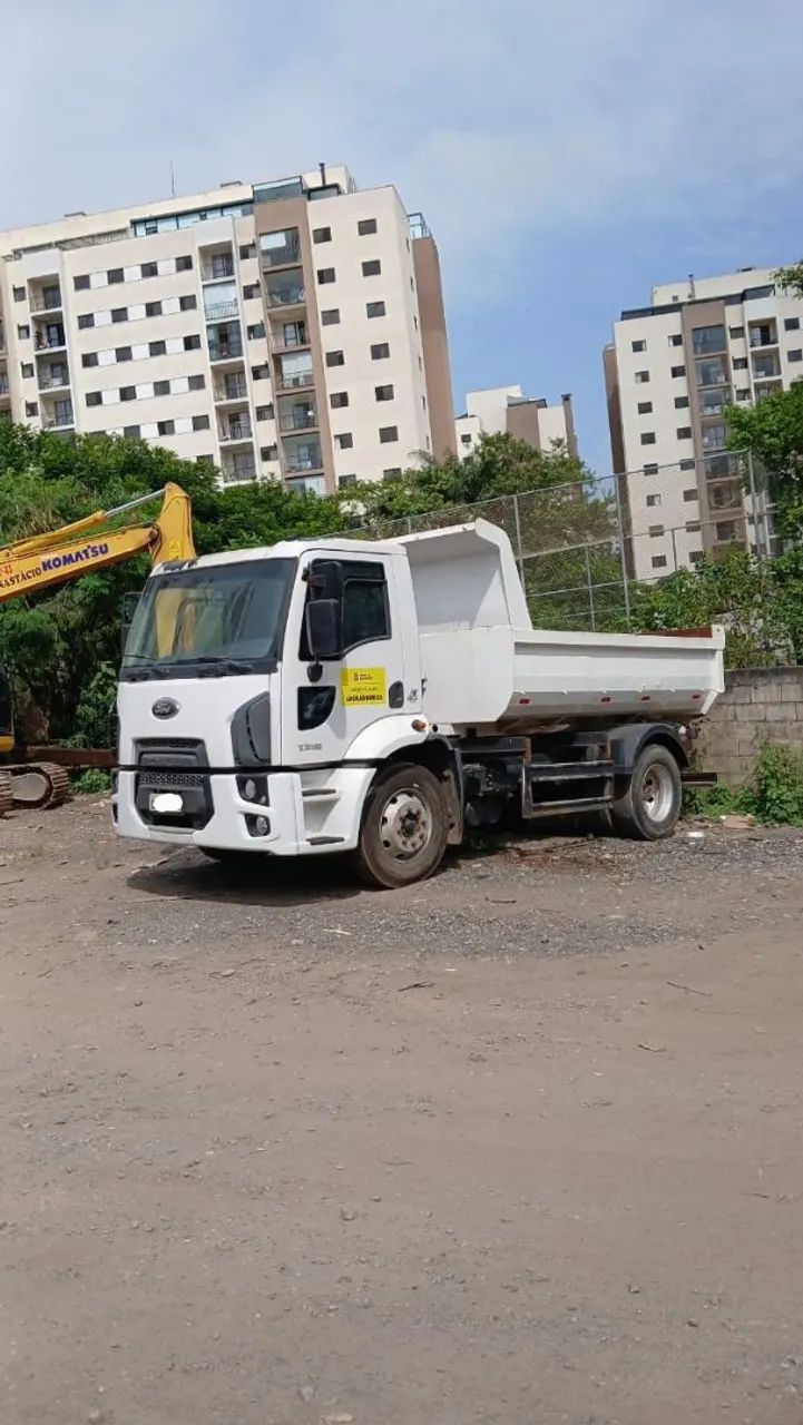 Ford cargo 1319 Ano 2016 Caçamba  - Foto 2