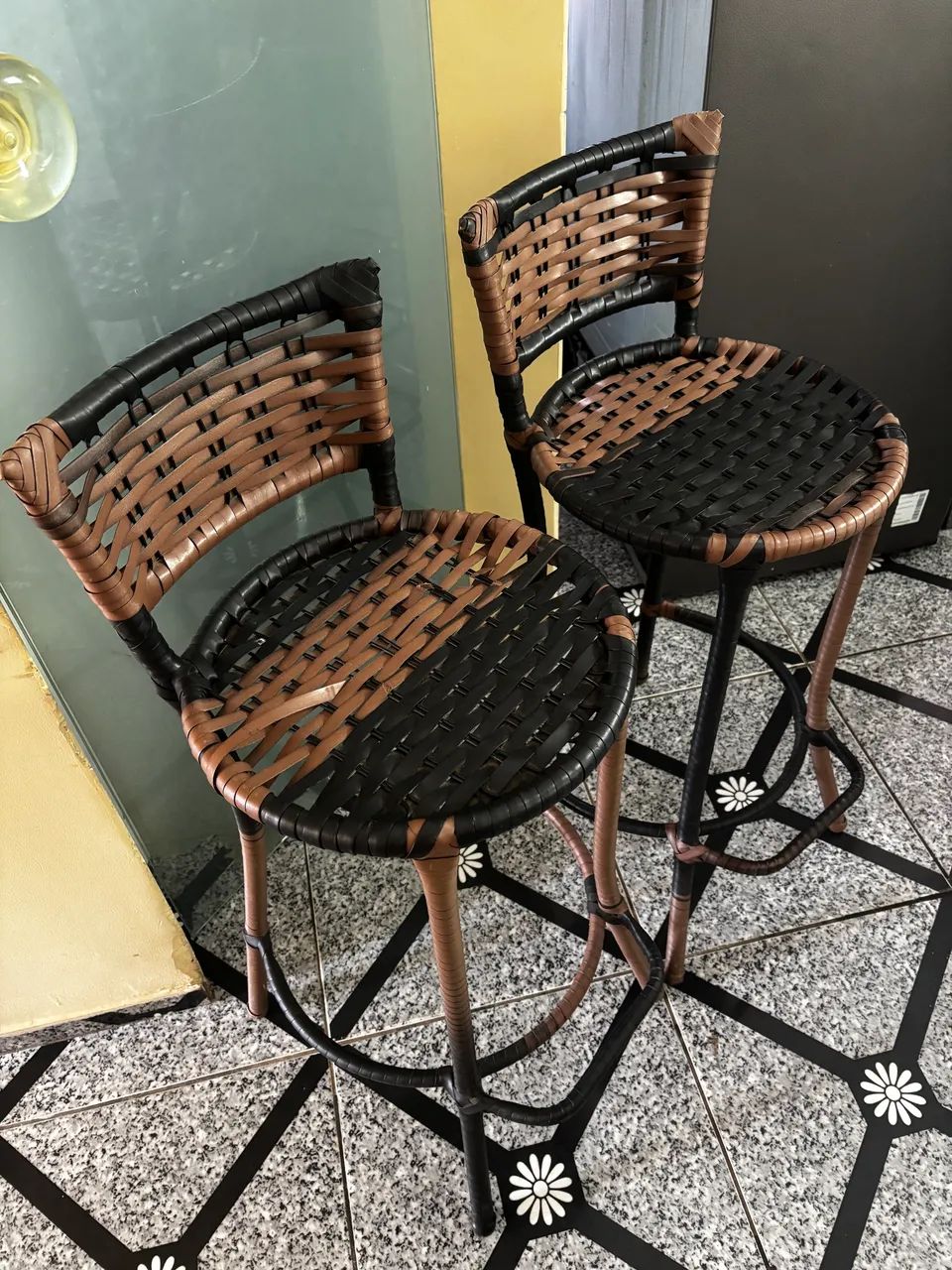 CONJUNTO DE BANQUETAS BISTRÔ 
