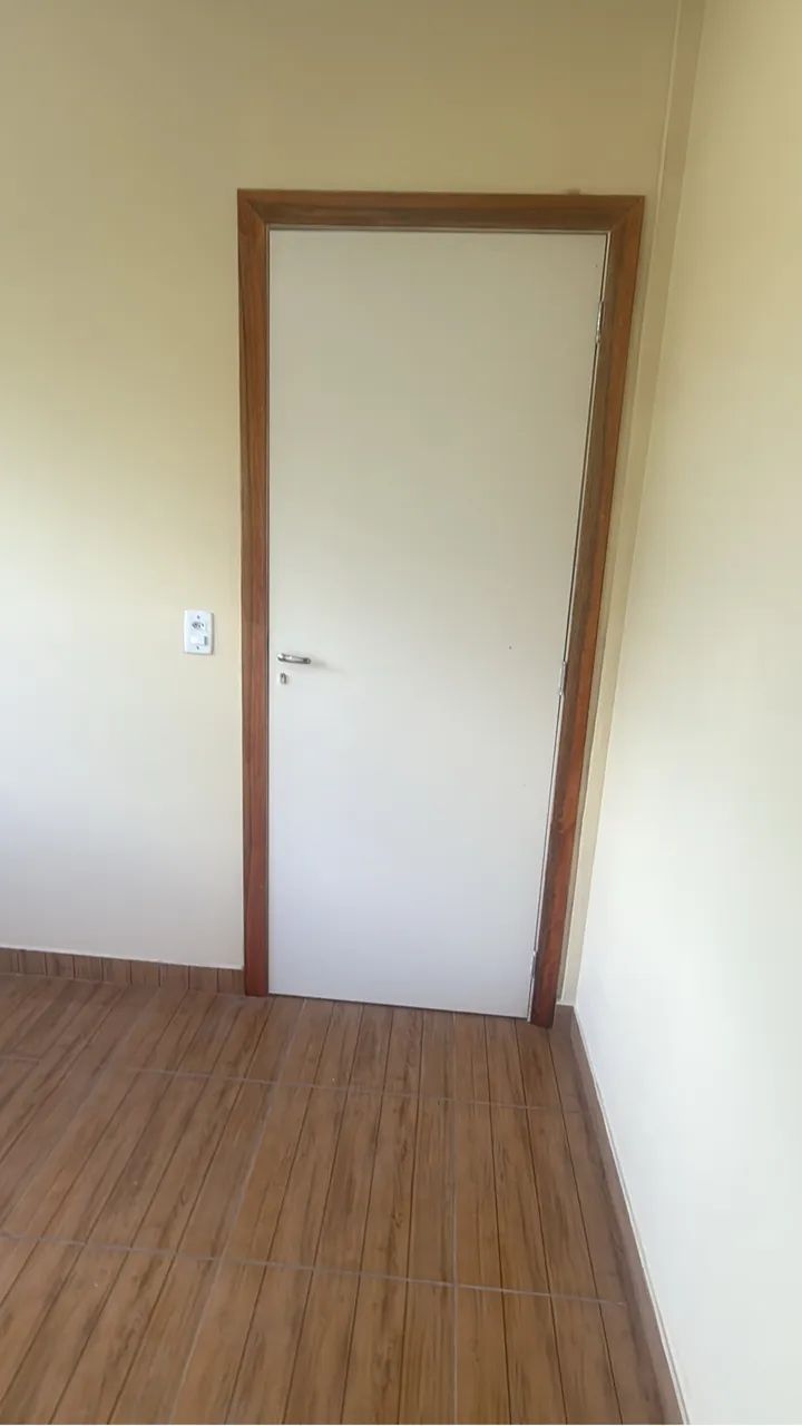 Aluguel de 1 kitinete 