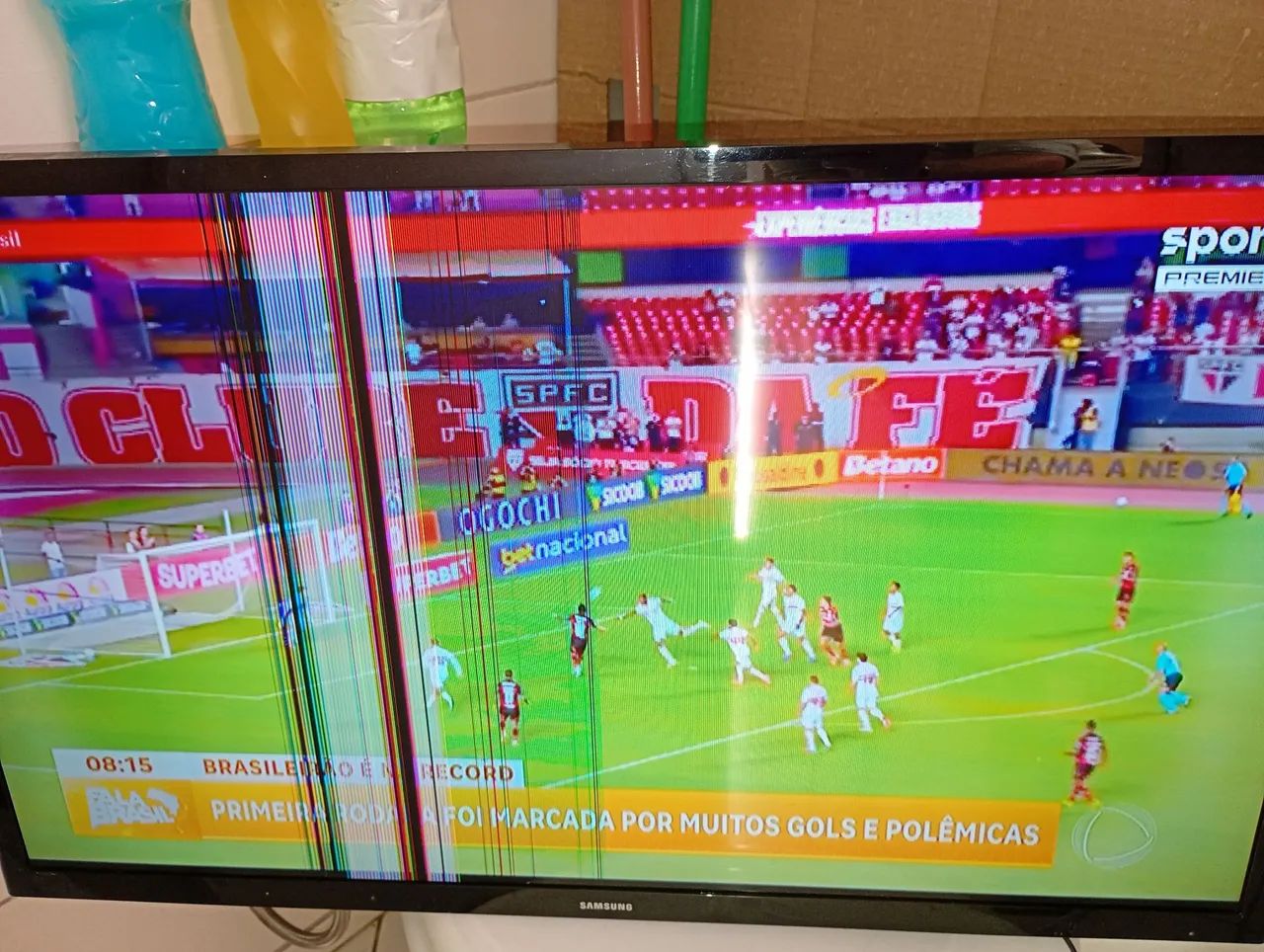 Tv Samsung 32 smart com defeito - Foto 4