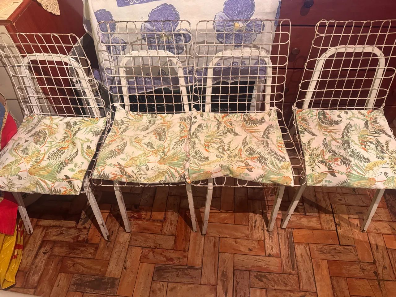 Mesa de Mármore 4 cadeiras - Foto 4