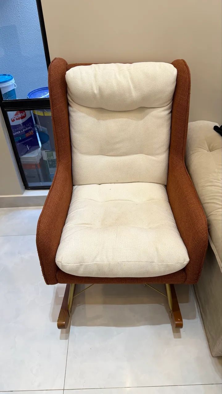 Poltrona de amamentação 