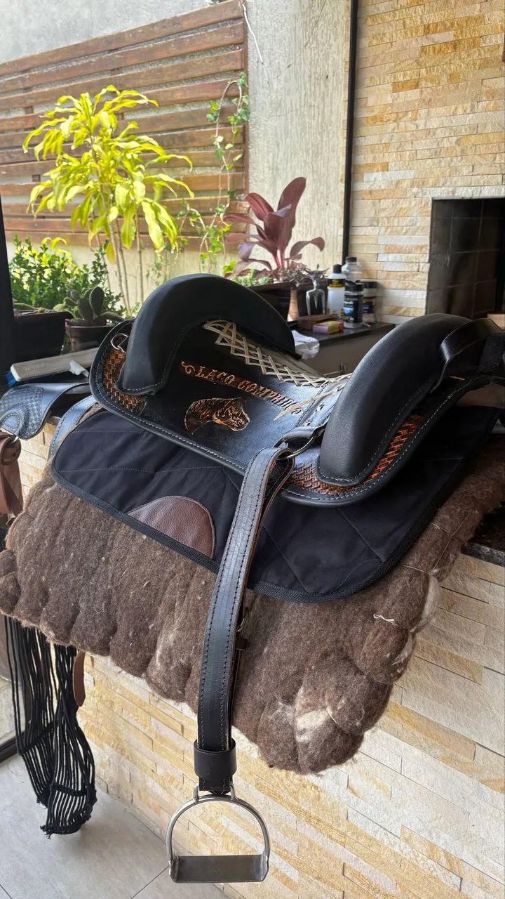 ENCILHA COMPLETA - COURO LEGÍTIMO 