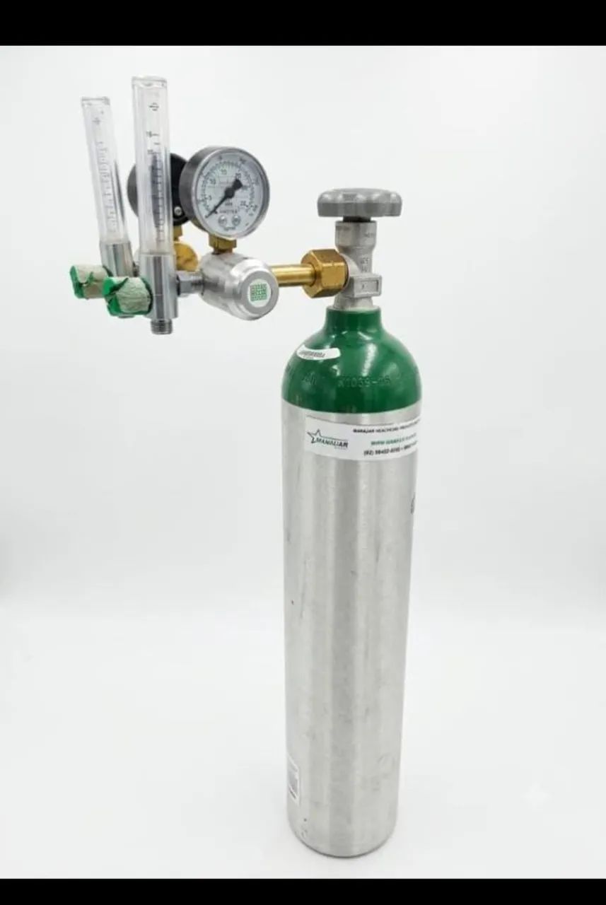 Cilindro de oxigenioterapia para transporte