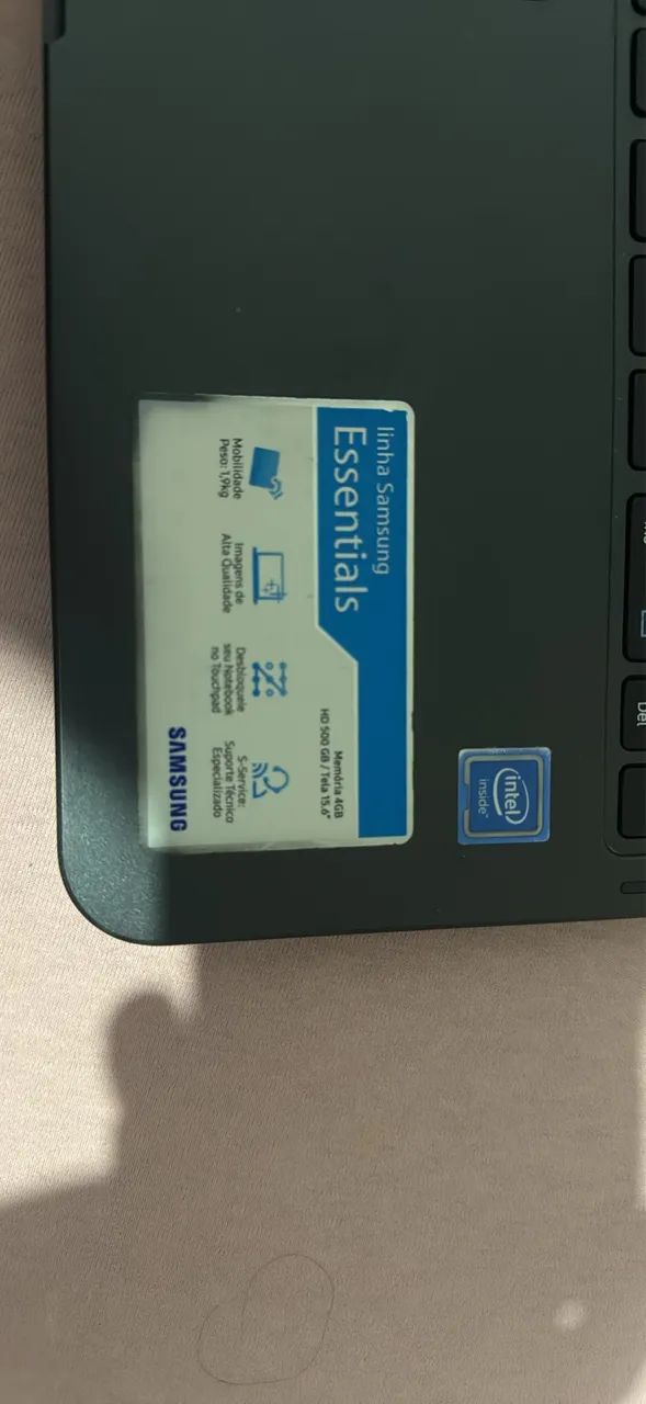 Samsung Essentials 15.6" - Intel Celeron, 4GB RAM, SSD 512GB, Windows 11 