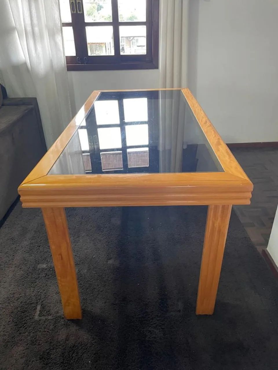 Mesa 6 lugares com cadeiras 