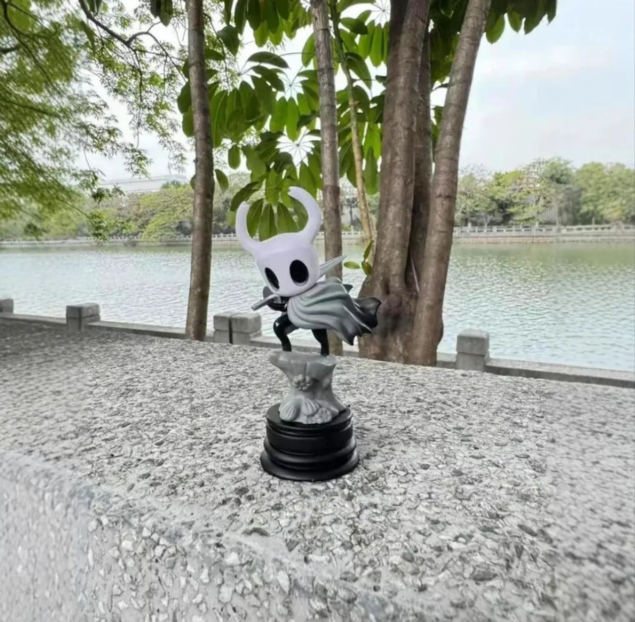 Action Figure Hollow Knight Lacrado na Caixa em Perfeito Estado - Foto 2