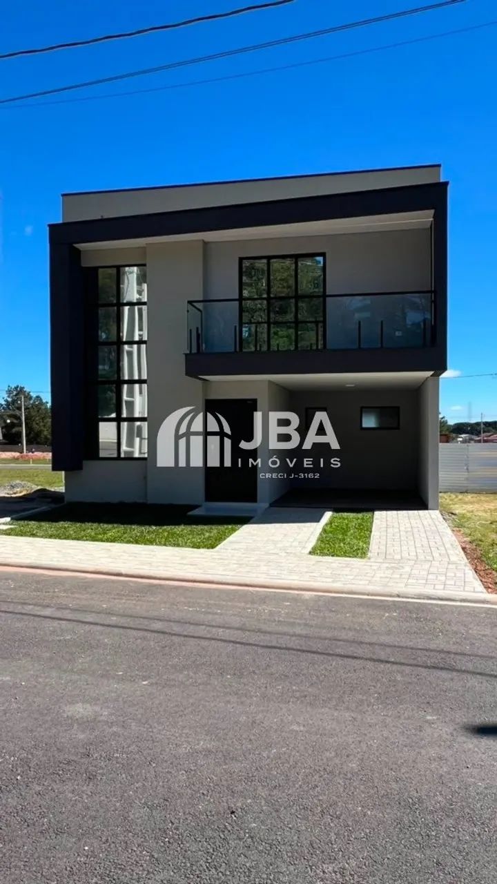 BELO SOBRADO DUPLEX EM CONDOMÍNIO