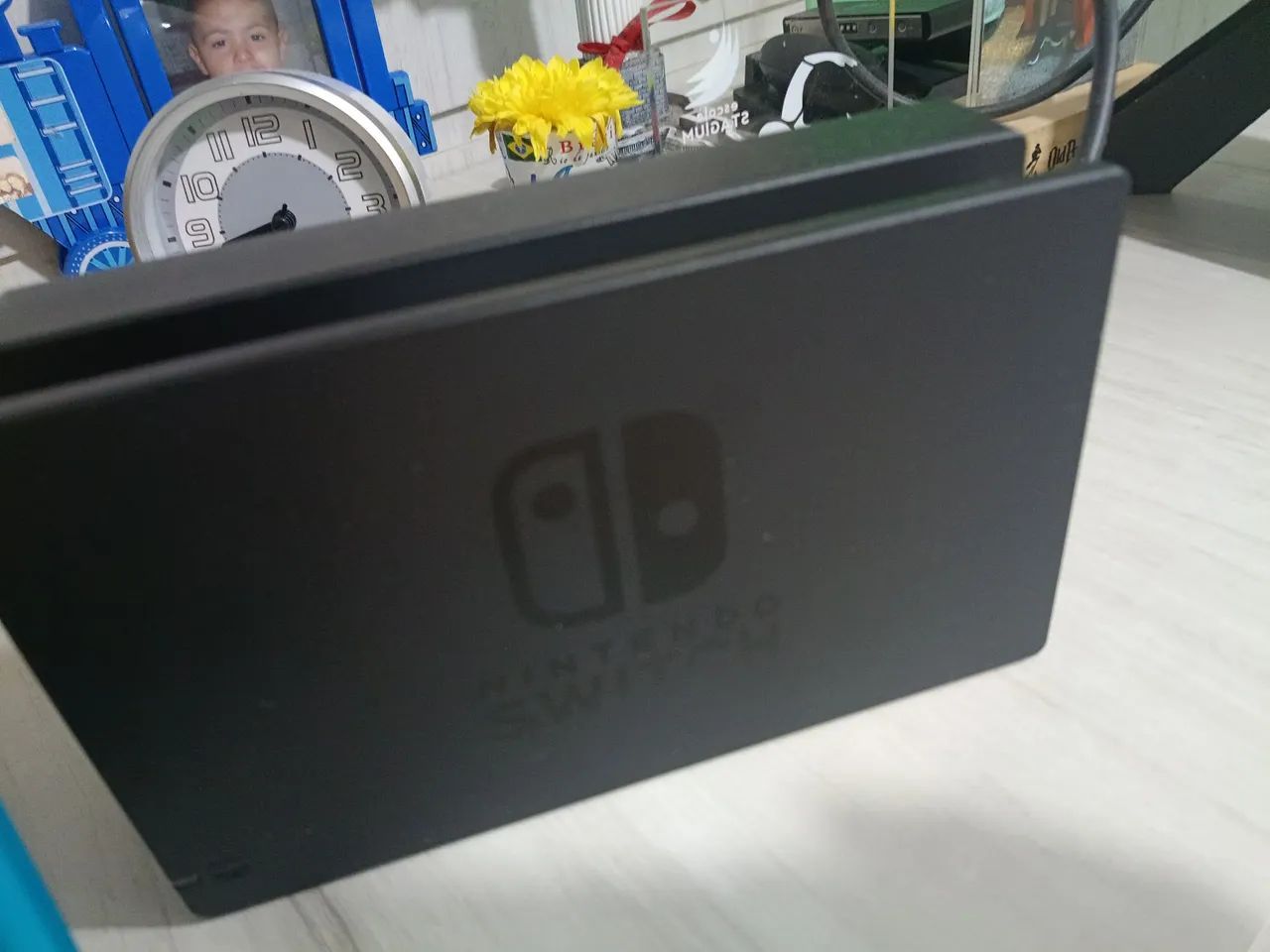 Nintendo Switch V2 + Base e cabos - Foto 2