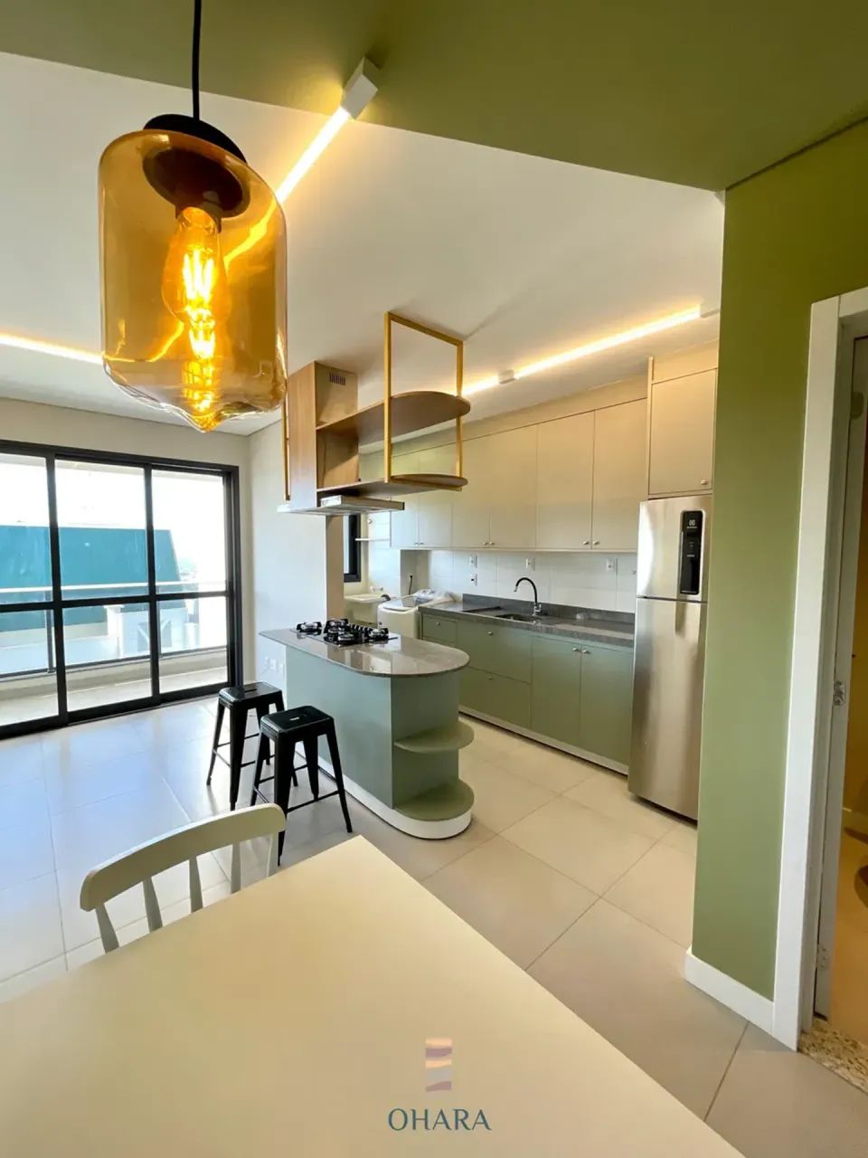 Ed Urbanit - Studio 1 quarto sendo 1 suíte - 2 vagas de garagem - 55m² Sacada - Foto 2