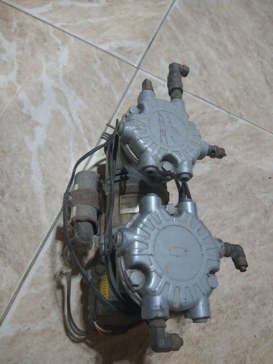 Motor de vácuo seco.  - Foto 3